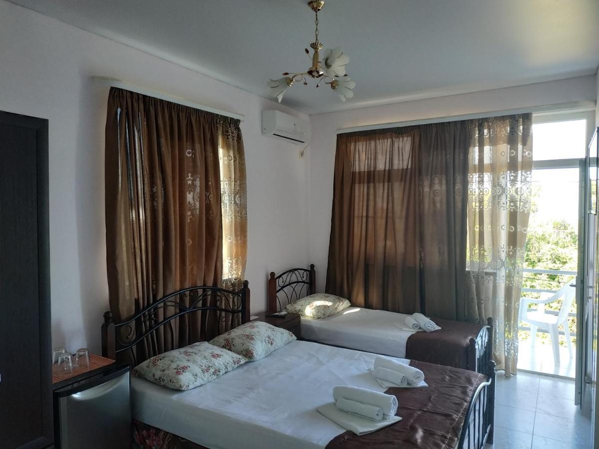 Guest House U Antoniny ガグラ エクステリア 写真